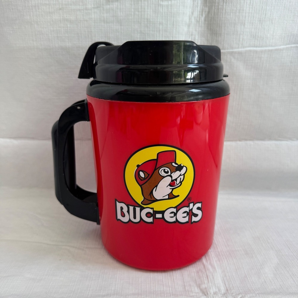 Buc-ee's 52 oz Refillable Travel Mug Whirley Red Black Plastic Large Coffee Cup